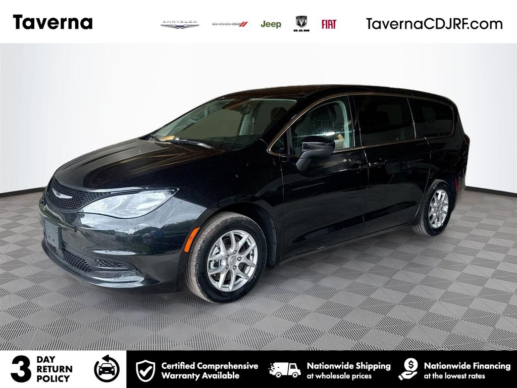 2023 Chrysler Voyager LX