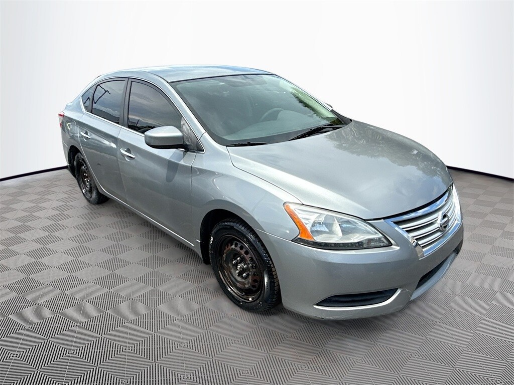 2014 Nissan Sentra SV photo 3