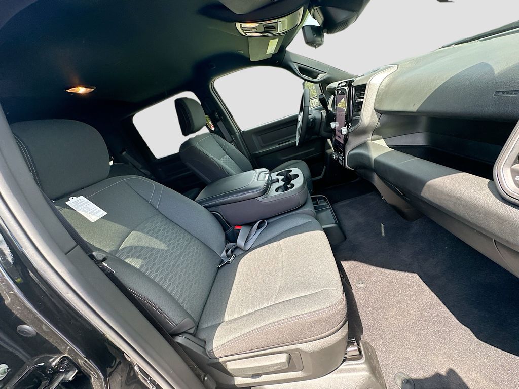 2025 RAM 2500 Tradesman - Photo 28