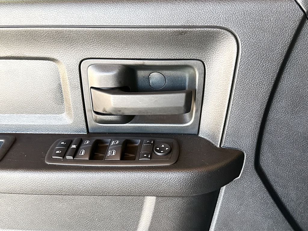2023 RAM Ram 1500 Classic Tradesman - Photo 19