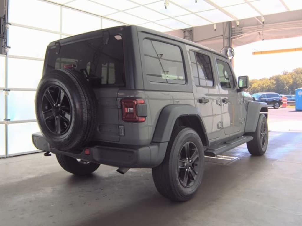 Used 2021 Jeep Wrangler Unlimited Sport Altitude SUV