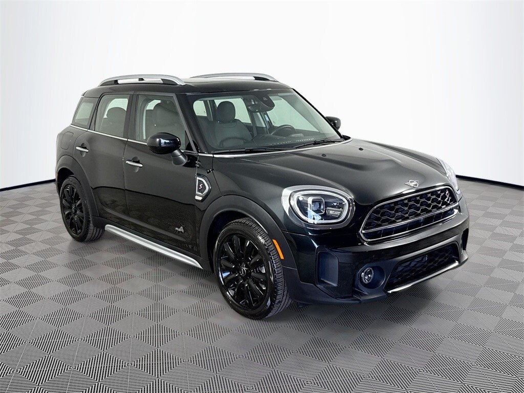 2024 Mini Cooper S ALL4 photo 3