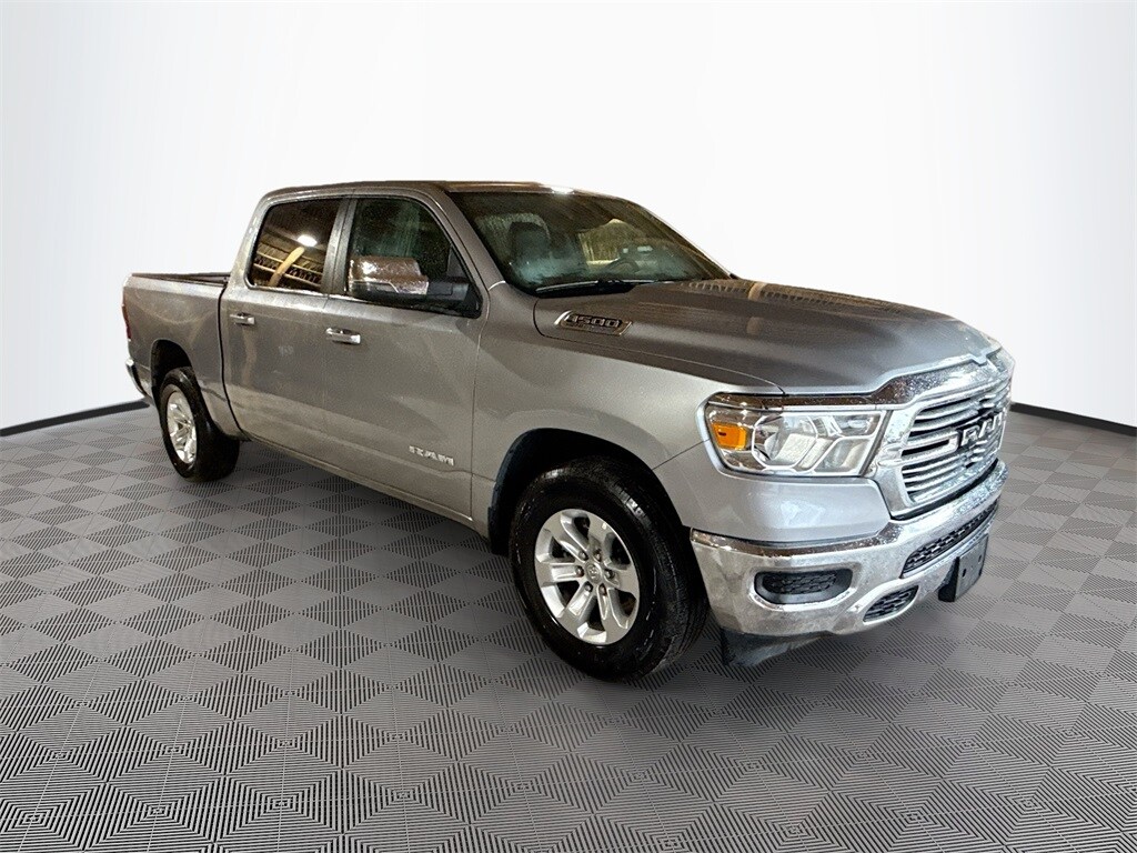 2024 Ram 1500 Laramie photo 3