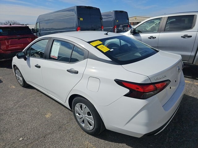 2020 Nissan Versa 1.6 S photo 4