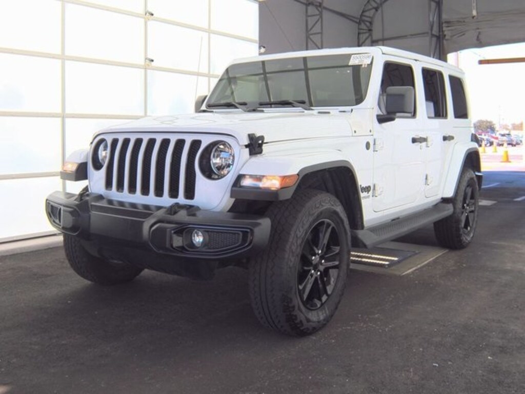 Used 2022 Jeep Wrangler Unlimited Sahara Altitude SUV