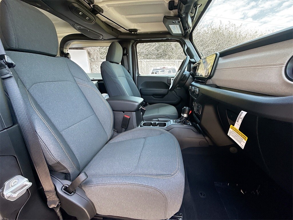 2026 Jeep Wrangler 2-Door Sport - Photo 31