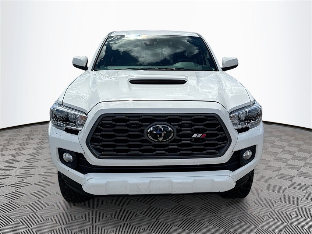2023 Toyota Tacoma SR5 photo 2