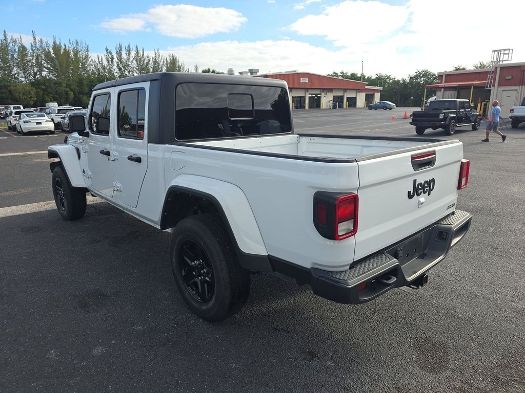 Used 2021 Jeep Gladiator Sport Truck