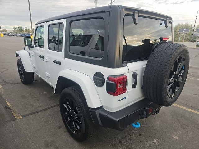 2023 Jeep Wrangler Sahara 4xe photo 4