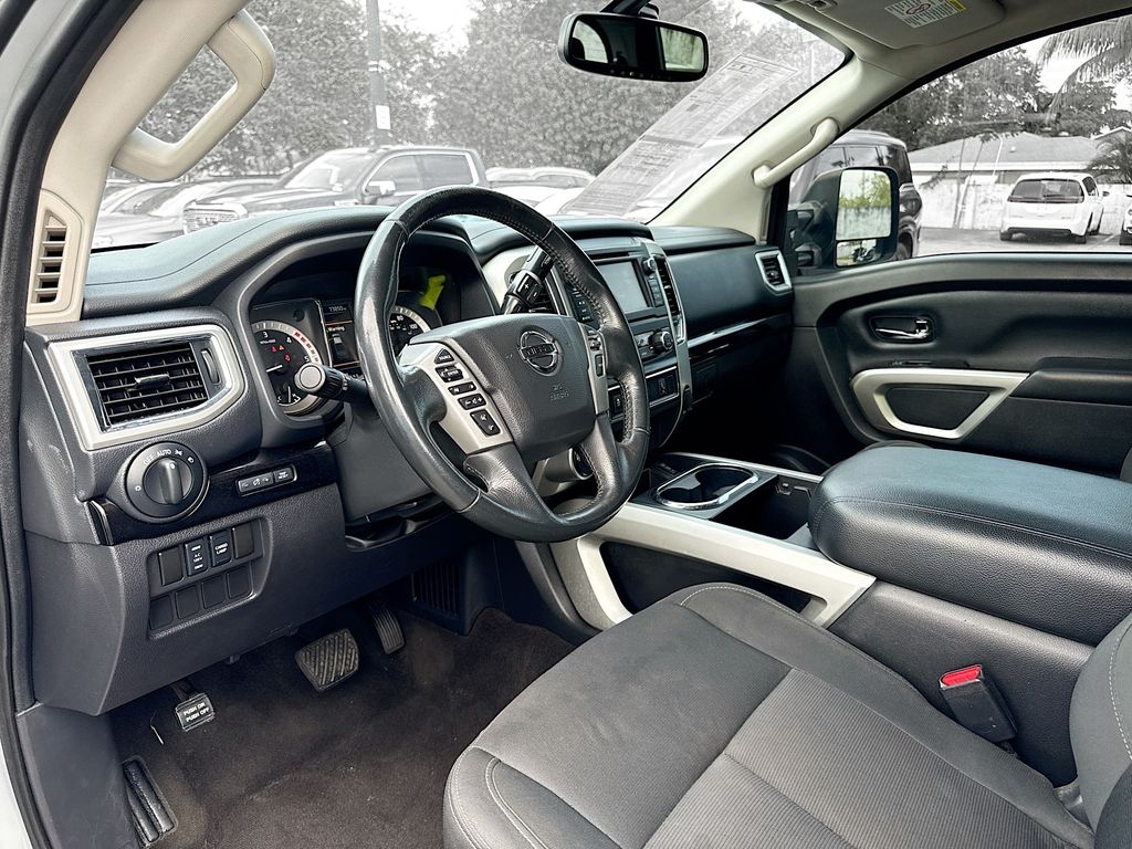 2019 Nissan Titan XD SV - Photo 9