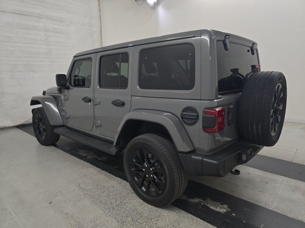 Used 2021 Jeep Wrangler SUV