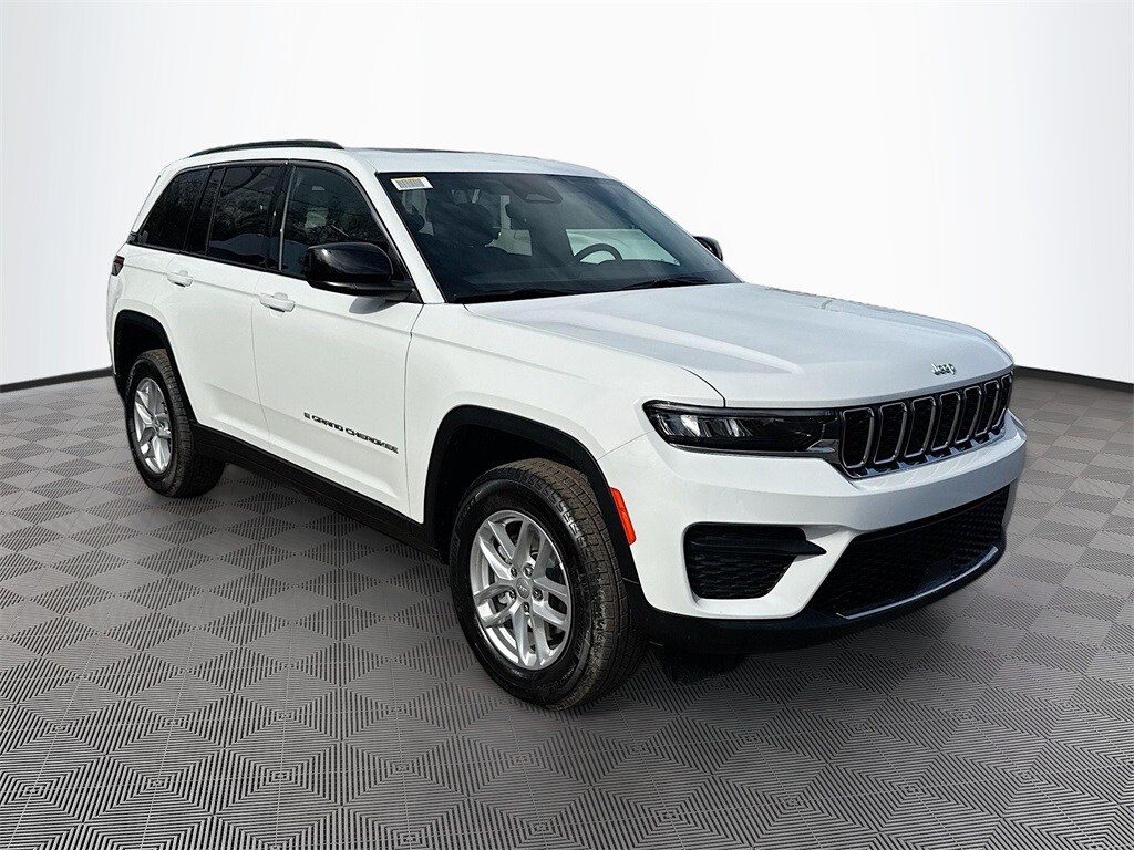 New 2026 Jeep Grand Cherokee LAREDO X 4X2 Sport Utility