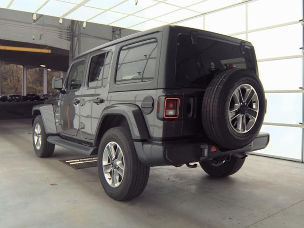 Used 2022 Jeep Wrangler Unlimited Sahara SUV