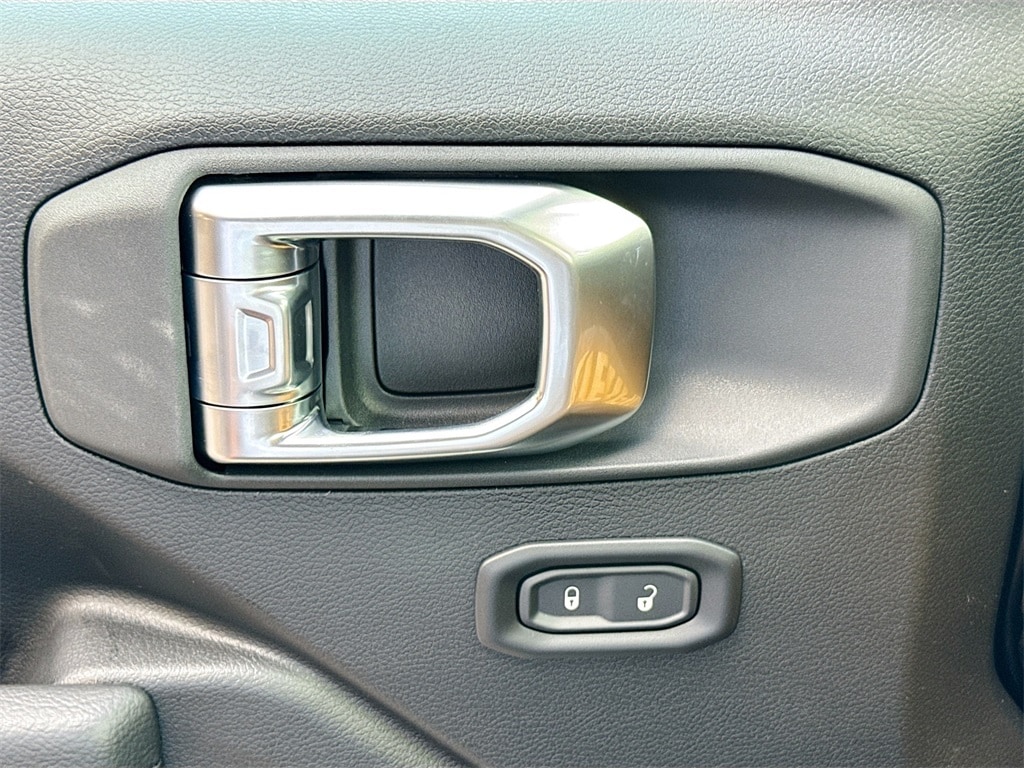2026 Jeep Wrangler 2-Door Sport - Photo 17