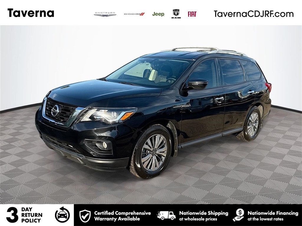 2020 Nissan Pathfinder SV