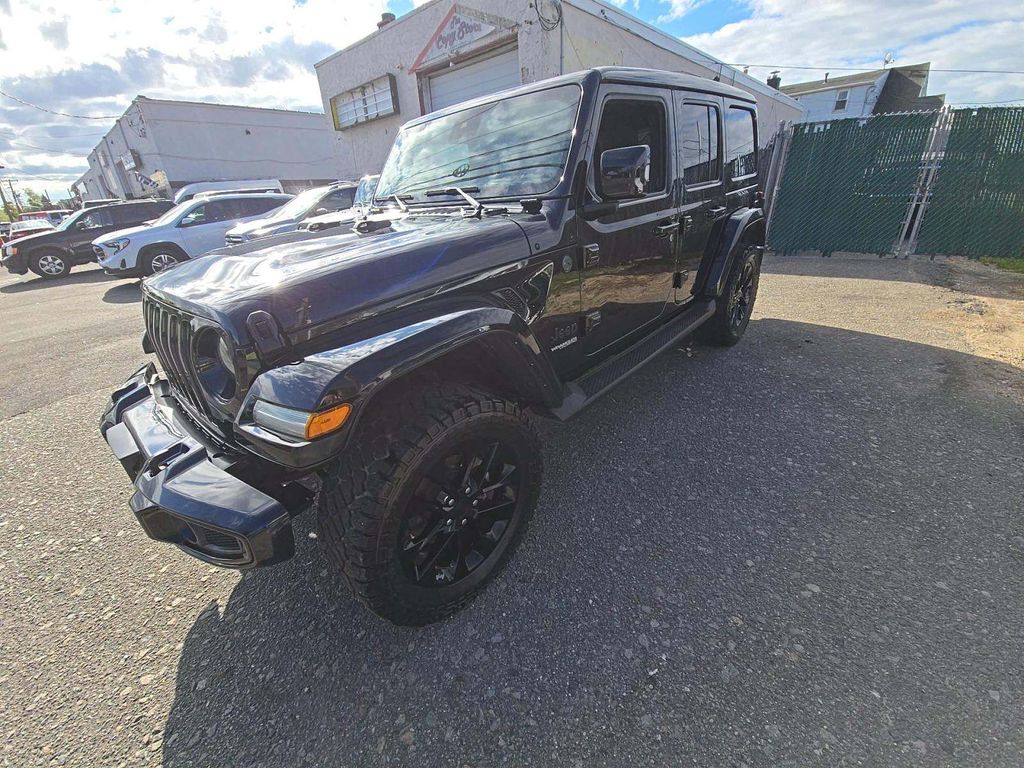 2022 Jeep Wrangler High Altitude's photo