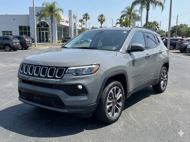 2023 Jeep Compass Limited's photo