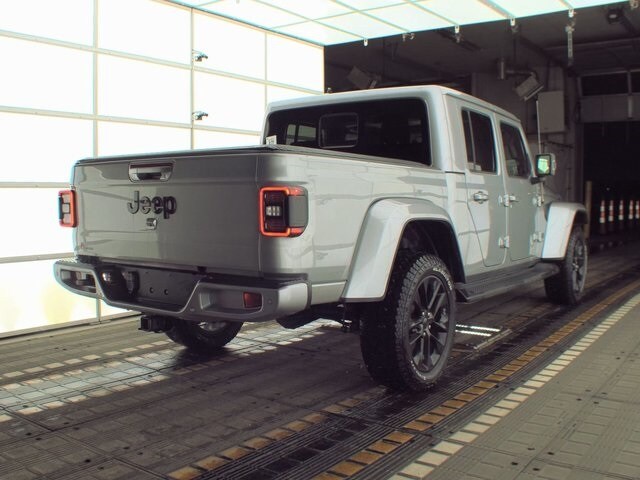 2021 Jeep Gladiator High Altitude photo 2