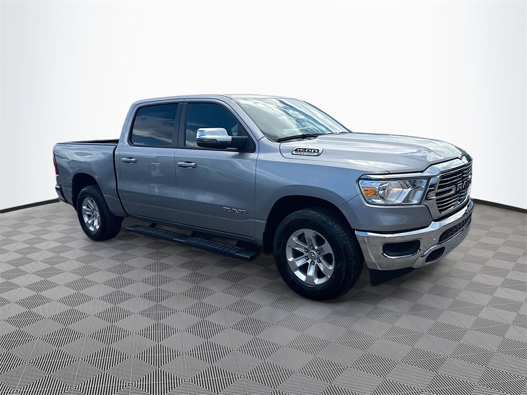 2024 Ram 1500 Laramie photo 3
