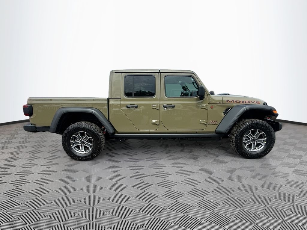 New 2026 Jeep Gladiator MOJAVE 4X4 Pickup