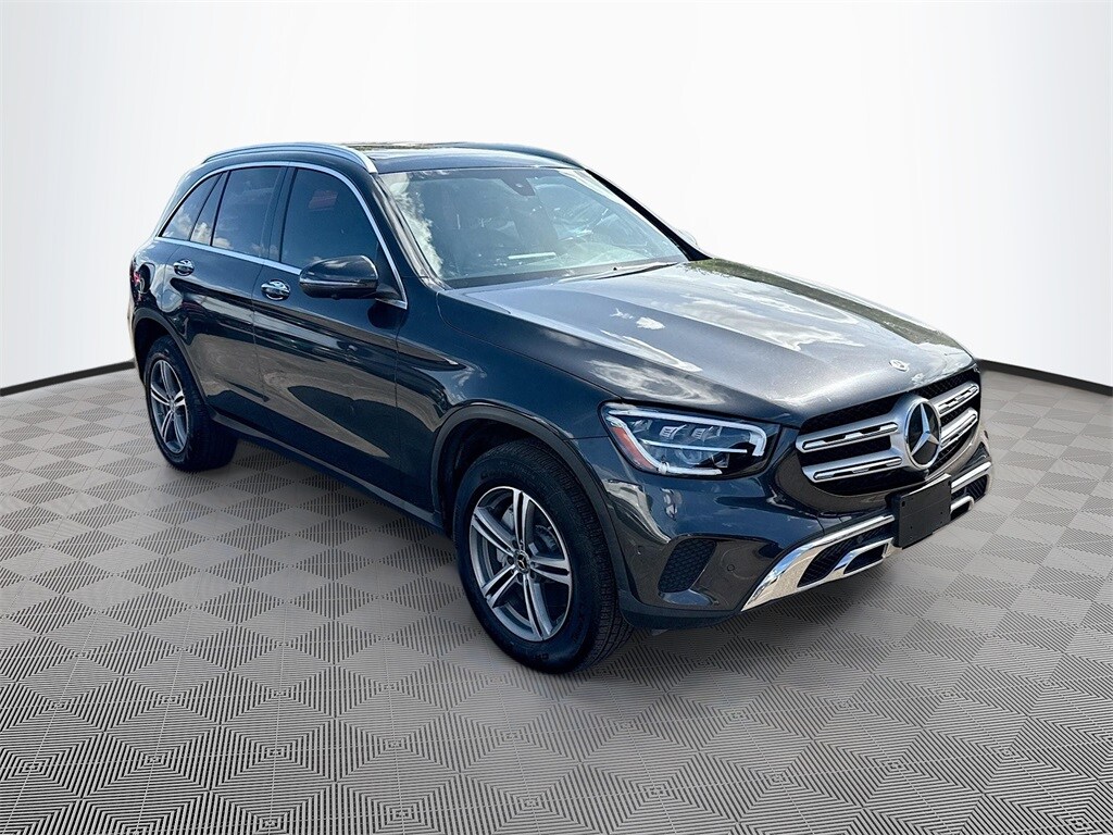 2020 Mercedes Benz GLC 300 photo 3