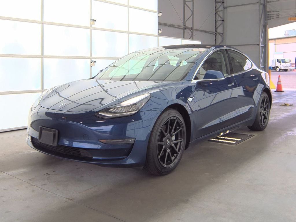 2018 Tesla Model 3 Long Range Dual Motor All-Wheel Drive's photo