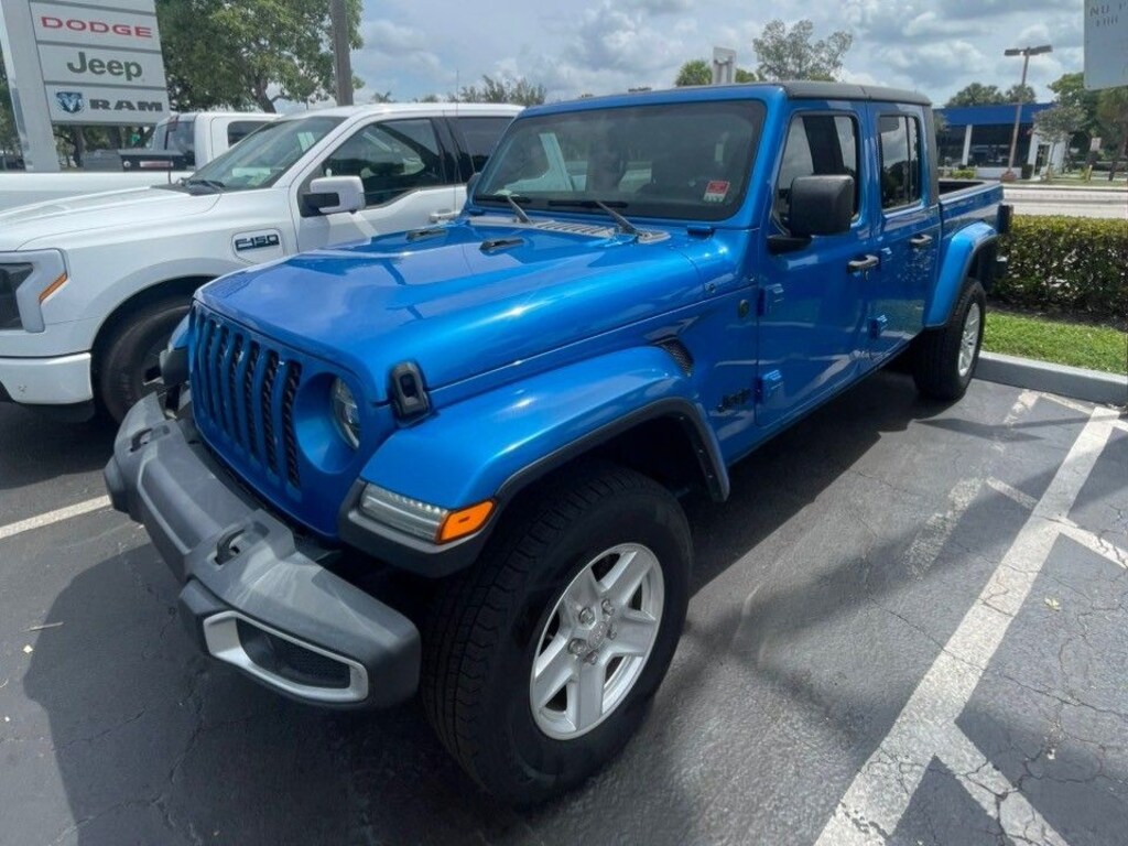 Used 2022 Jeep Gladiator Sport Truck