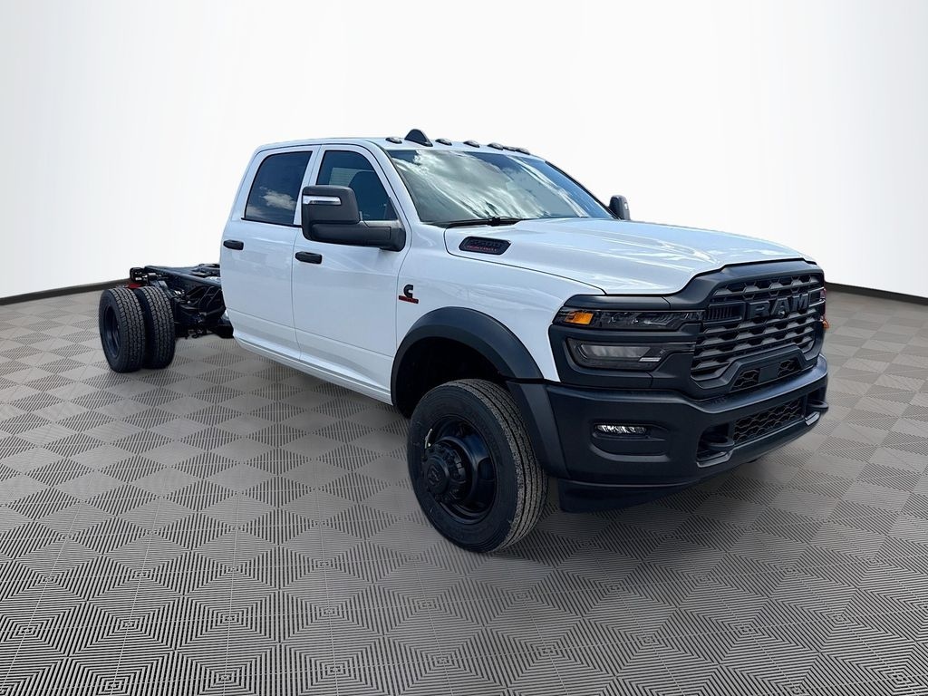 New 2026 Ram 5500 Chassis Cab TRADESMAN CREW 4X4 84' CA Pickup