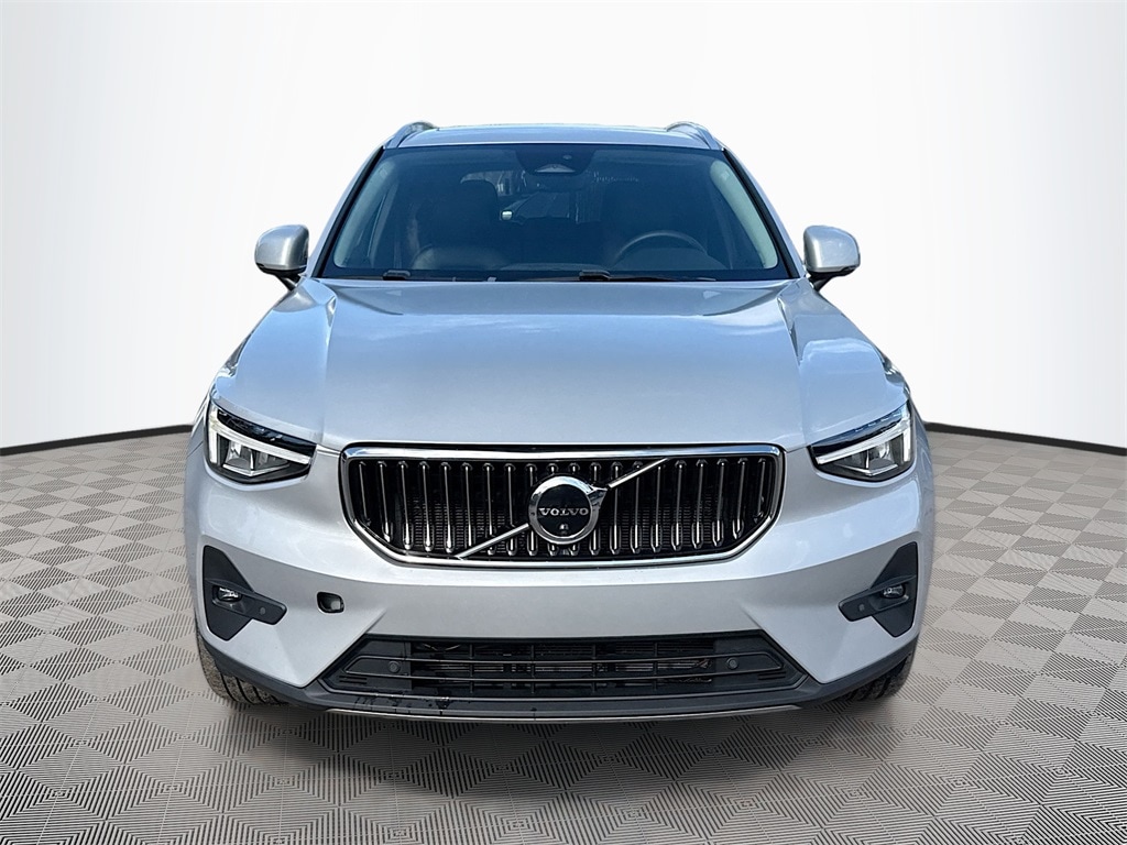 Used 2023 Volvo XC40 B5 Plus Bright Theme SUV