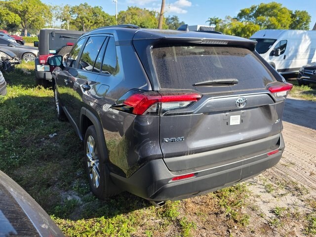 2024 Toyota RAV4 XLE Premium photo 4