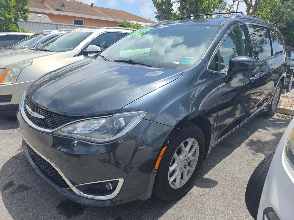2020 Chrysler Pacifica Touring L