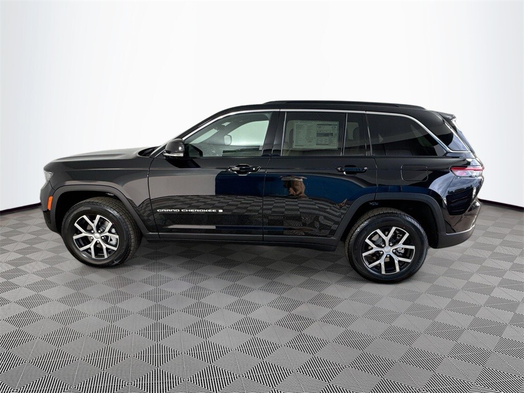 2025 Jeep Grand Cherokee Limited photo 4