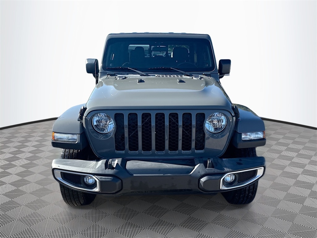 Used 2021 Jeep Gladiator Sport Truck