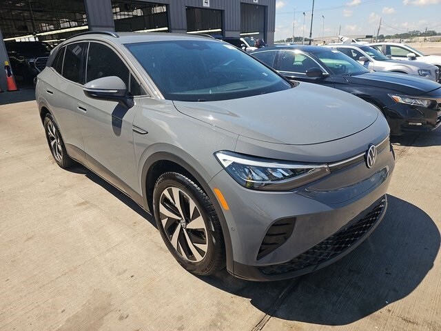 2024 Volkswagen ID.4 Pro photo 2