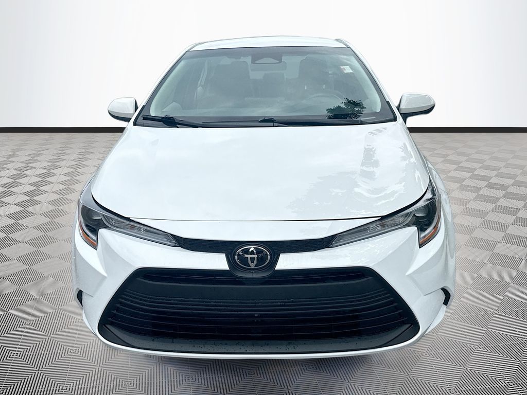 Used 2025 Toyota Corolla LE with VIN 5YFB4MDE5SP262163 for sale in Plantation, FL