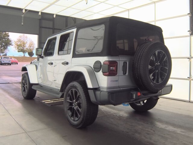 2022 Jeep Wrangler Unlimited Sahara 4xe photo 4