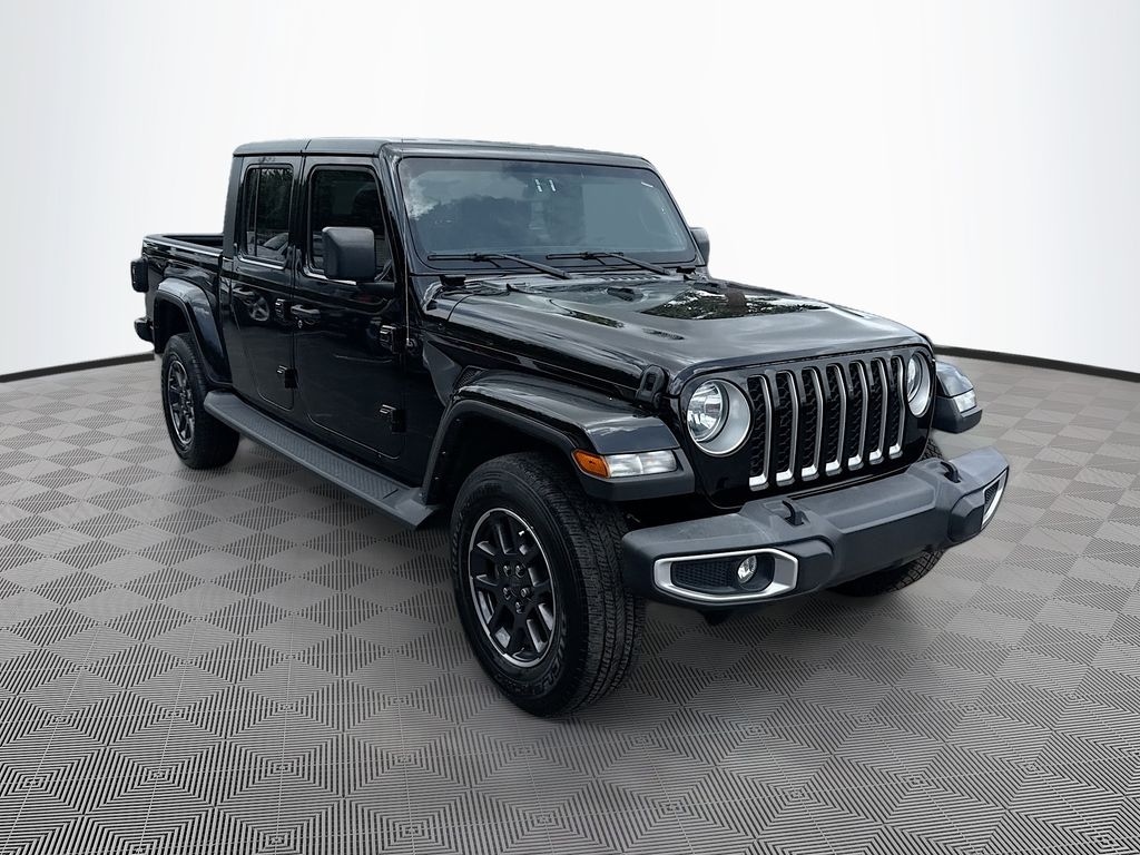 Used 2023 Jeep Gladiator Overland Truck