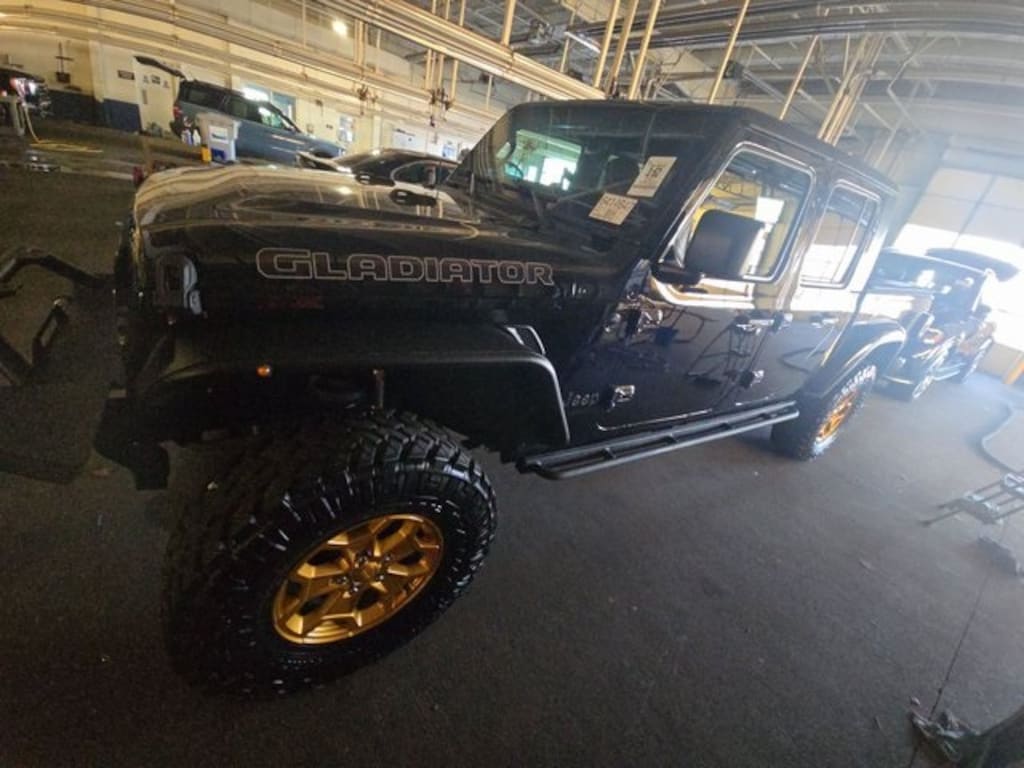 Used 2021 Jeep Gladiator Willys Truck