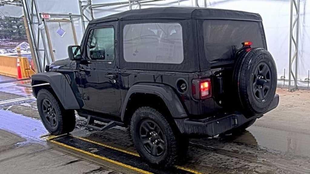 Used 2021 Jeep Wrangler Sport SUV