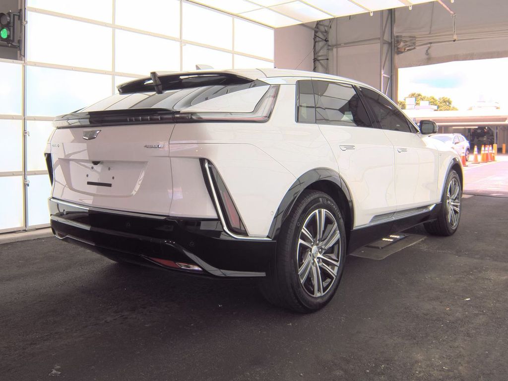 Used 2024 Cadillac LYRIQ Luxury 1 with VIN 1GYKPPRK3RZ118337 for sale in Plantation, FL