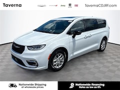 2026 Chrysler Pacifica SELECT Passenger Van