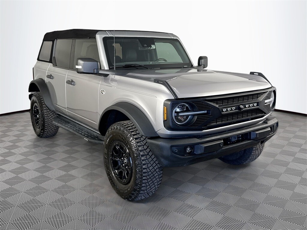 2022 Ford Bronco Wildtrak photo 2