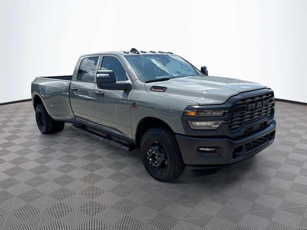 New 2026 Ram 3500 TRADESMAN CREW CAB 4X2 8' BOX Pickup