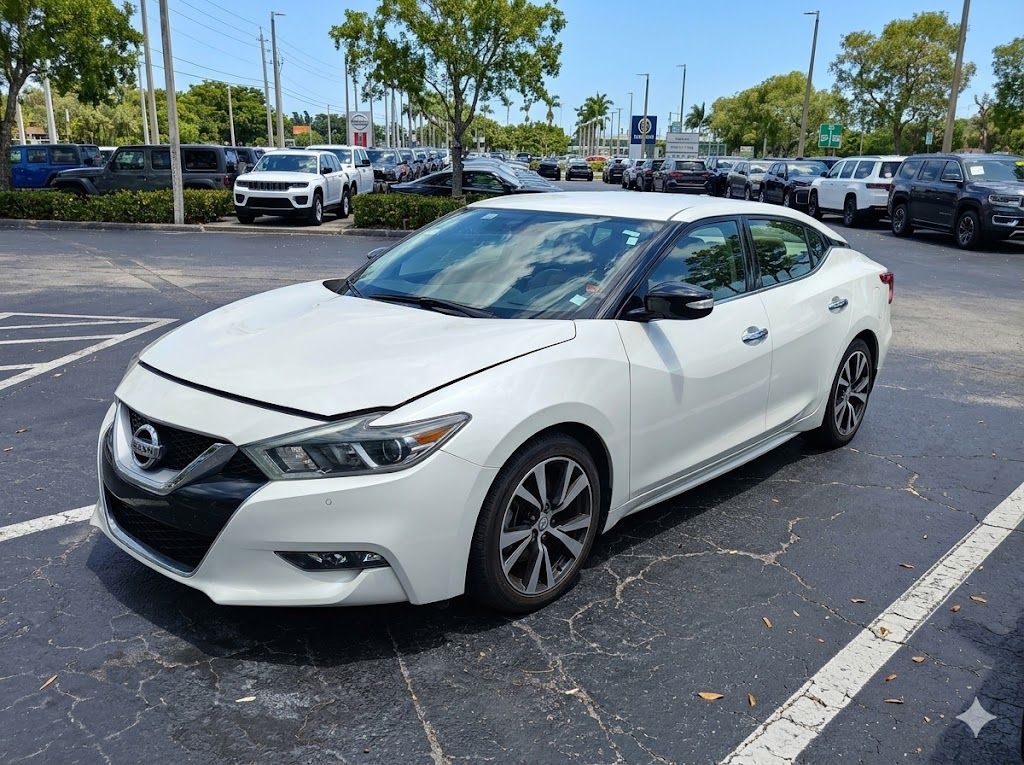 2016 Nissan Maxima 3.5 SV's photo