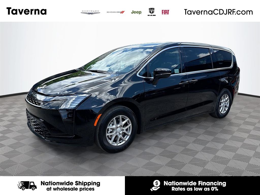 2027 Chrysler Pacifica Select's photo