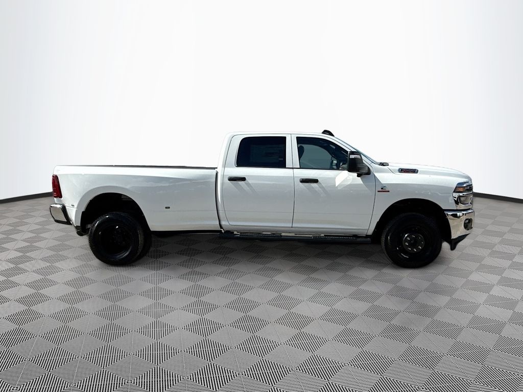 New 2026 Ram 3500 TRADESMAN CREW CAB 4X4 8' BOX Pickup