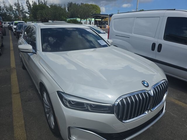 2020 Bmw 740i Sedan photo 3