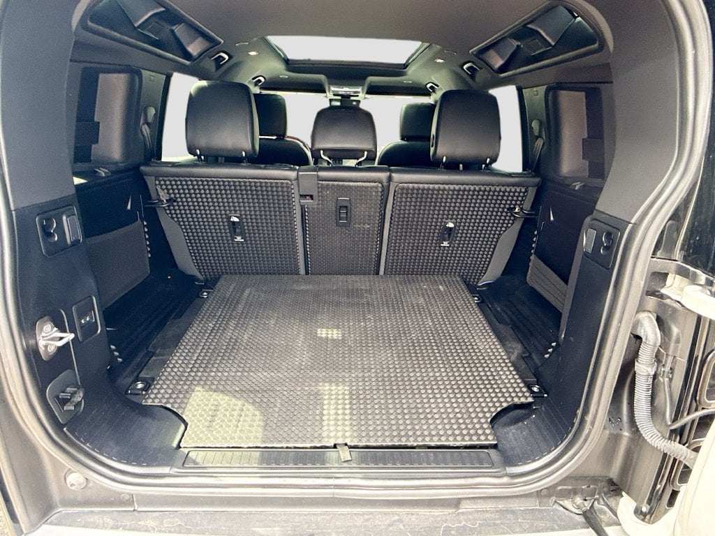 2024 Land Rover Defender S - Photo 29