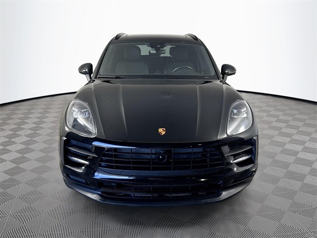 2021 Porsche Macan Base photo 2
