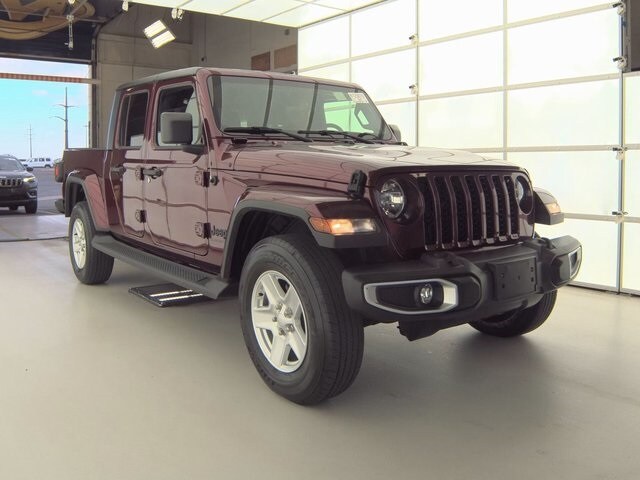 2021 Jeep Gladiator Sport photo 3
